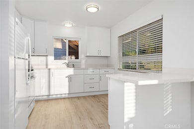 218 W Escalones unit C, San Clemente, CA 92672 - photo 3