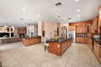 Double island w/ wet bar