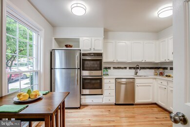 10244 Arizona Cir, Bethesda, MD 20817 - photo 4