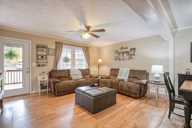 668 Dillon St, Crossville, TN 38555 - photo 4