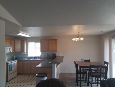 Kitchen/dining