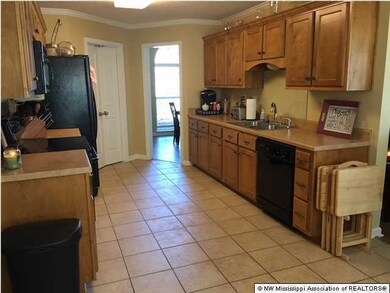 93 Desoto Ave, Hernando, MS 38632 - photo 4