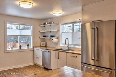 6 - 1900ArcticBlvd0J6A8893_4_5_6_7