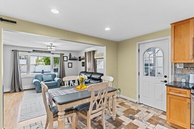 2 Litchfield Ave, Dracut, MA 01826 - photo 7