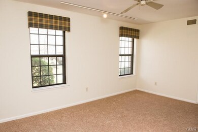 2879 Springhaven Place, Macungie, PA 18062 - photo 6