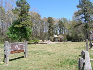 Clarendon Park is just a short walk away from 2512