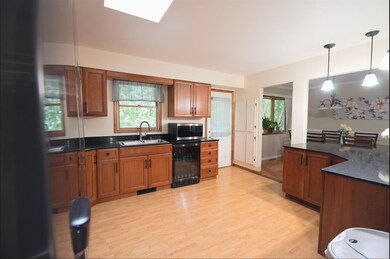 10030 Buchanan Ct, Crown Point, IN 46307 - photo 6