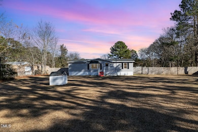 5880 Kellys Landing Rd, Fayetteville, NC 28306 - photo 3