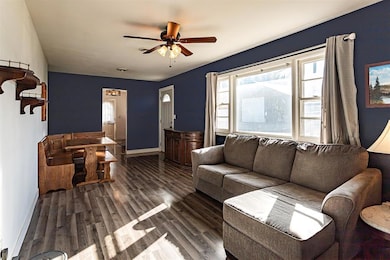 317 W 22nd St, Madrid, IA 50156 - photo 4