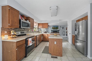 471 Bellingham Ct, Saint Charles, MO 63304 - photo 5