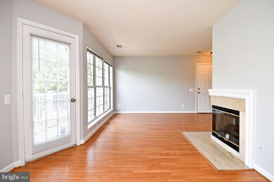 9253 Cardinal Forest Ln unit 201, Lorton, VA 22079 - photo 7