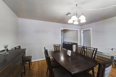 10921 Newton St, Houston, TX 77075 - photo 6