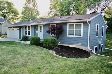 1323 Wisconsin Cir, Ames, IA 50014 - photo 2