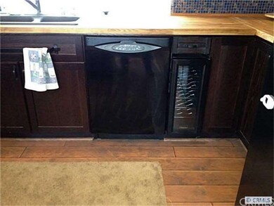 Wine cooler built in