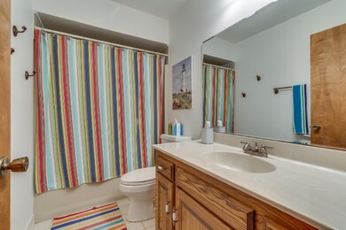 7112 N Maple Dr Coloma MI-large-041-36-B