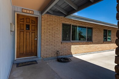 1254 E Malibu Dr-8