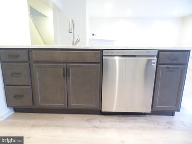 11830 Breton Ct unit 23B, Reston, VA 20191 - photo 3