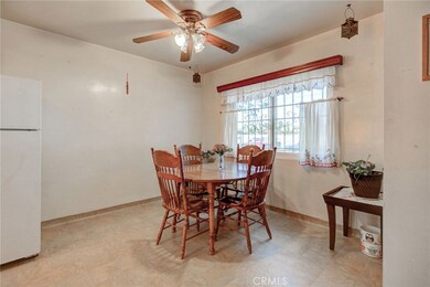 10814 Mansel Ave, Inglewood, CA 90304 - photo 4