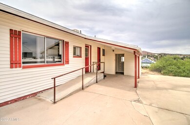 417 S 2nd St-4