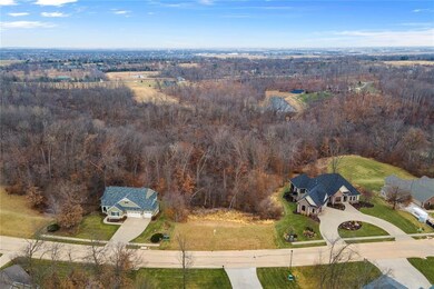 4908 Keystone Ridge SE, Cedar Rapids, IA 52403 - photo 3