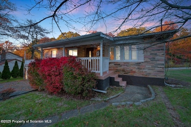 1427 Birch St, Scranton, PA 18505 - photo 4