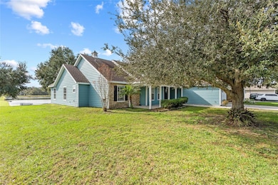 34842 Redding Ln, Zephyrhills, FL 33541 - photo 3