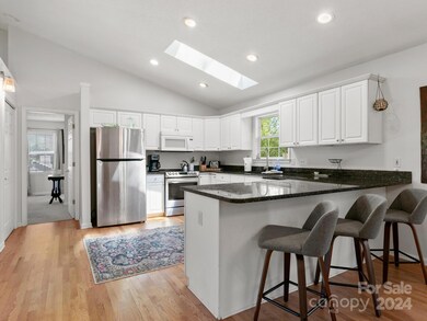 37 N Willow Brook Dr, Asheville, NC 28806 - photo 6