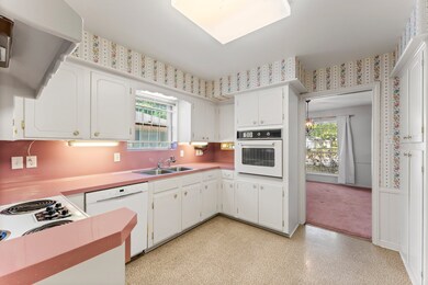 1067 Thornton Rd, Houston, TX 77018 - photo 7