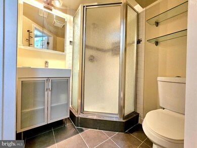 94 Victoria Square, Frederick, MD 21702 - photo 5