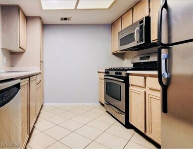 8070 W Russell Rd unit 2094, Las Vegas, NV 89113 - photo 6