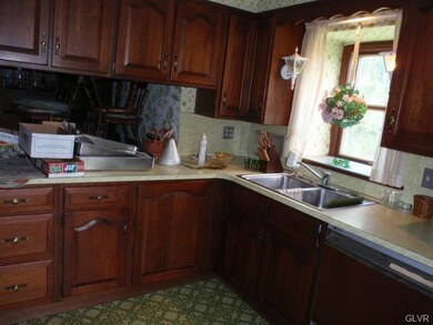 5101 Kings Hwy N, Emmaus, PA 18049 - photo 3