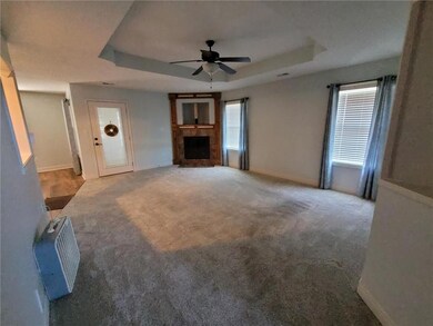 510 Neptune Dr, Raymore, MO 64083 - photo 2