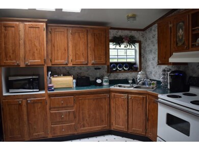 5 Laurel St, Whitefield, NH 03598 - photo 3