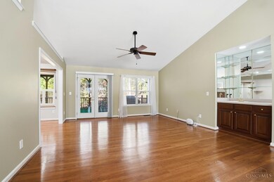 1128 Cottonwood Dr, Loveland, OH 45140 - photo 7