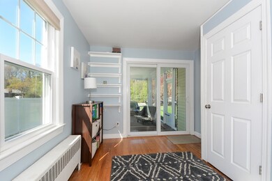 724 Salisbury St, Worcester, MA 01609 - photo 7