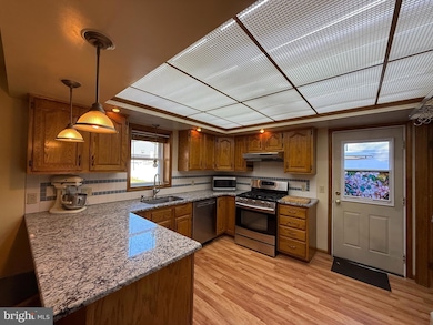 574 E Front St, Marietta, PA 17547 - photo 6