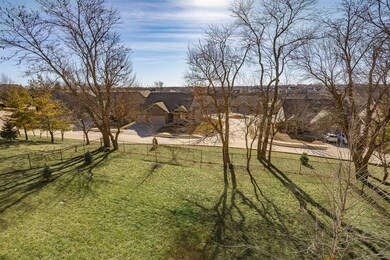 16578 Tanglewood Dr, Clive, IA 50325 - photo 2