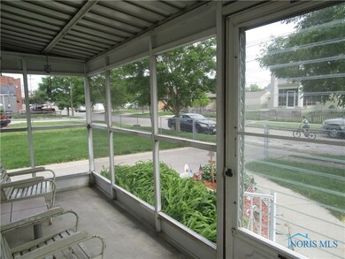 2723 114th St, Toledo, OH 43611 - photo 3