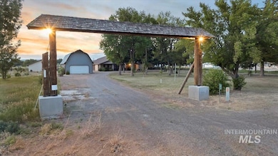 1872 E 1750 S, Gooding, ID 83330 - photo 4