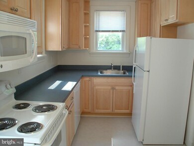 5210 Brinkley Rd unit A, Temple Hills, MD 20748 - photo 5