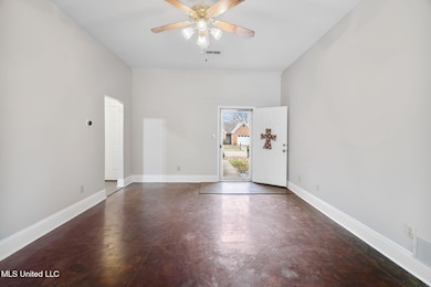 8260 Clubview Dr, Olive Branch, MS 38654 - photo 4