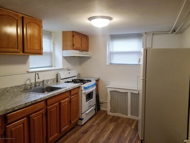 59 Cayuga Ave unit 1, Staten Island, NY 10301 - photo 6