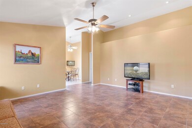 006-10628 E Camino Cir001