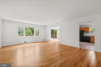 5809 King Arthur Way, Glenn Dale, MD 20769 - photo 7