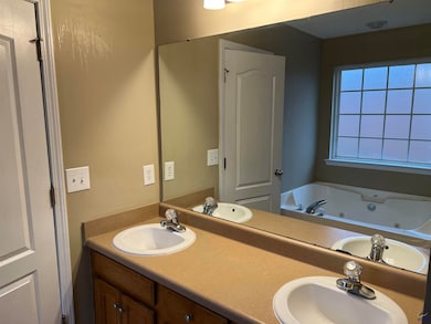 523 Manchester Ln, Byron, GA 31008 - photo 5