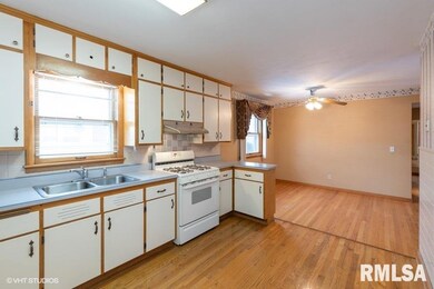 3607 N Lincoln Ave, Davenport, IA 52806 - photo 6