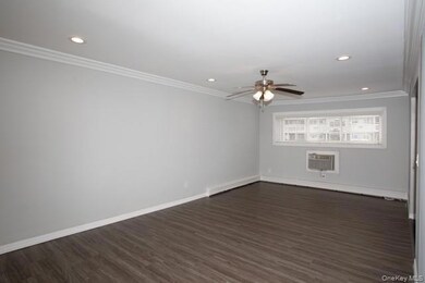 76 Mount Vernon Ave unit B08, Patchogue, NY 11772 - photo 6
