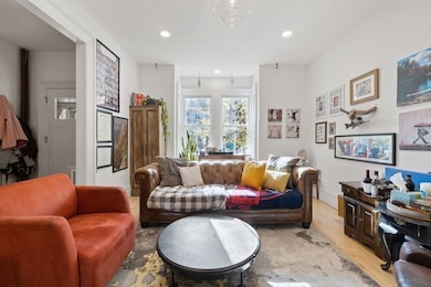 588 E 7th St, Boston, MA 02127 - photo 4