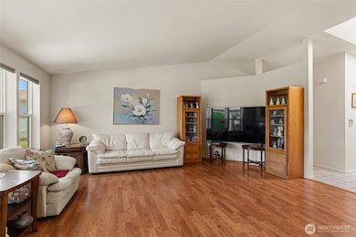 695 S Lyle Ave, East Wenatchee, WA 98802 - photo 6