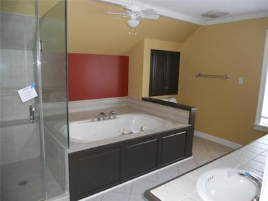 Master Bath/Spa.